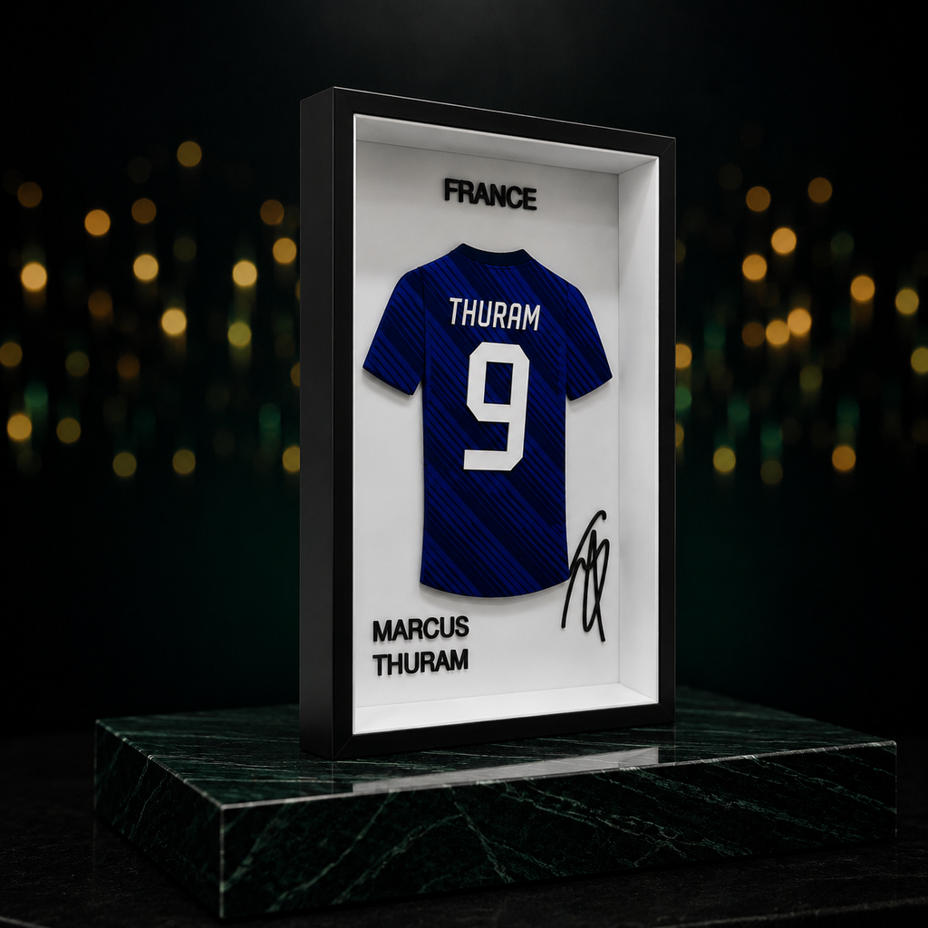 Marcus Thuram - Équipe de France #9 | Cadre Jersey 3D Premium